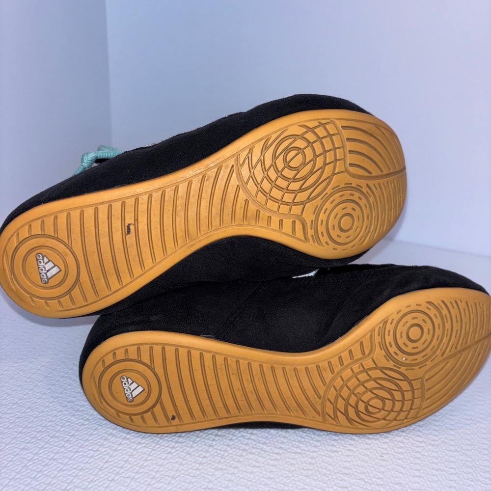 Adidas Wrestling Shoes Black White Stripes Youth Size 5 Athletic Sneakers - Picture 3 of 7